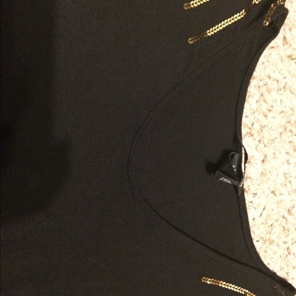 Spectacular soft flirty top - Picture 4 of 4